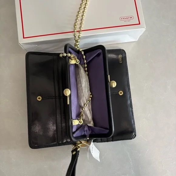 NWT 𝑅𝑎𝑟𝑒 Y2K 𝑉𝑖𝑛𝑡𝑎𝑔𝑒 Coach Limited Edition Amanda Framed Satin Clutch Bag 42033 - Picture 6 of 17